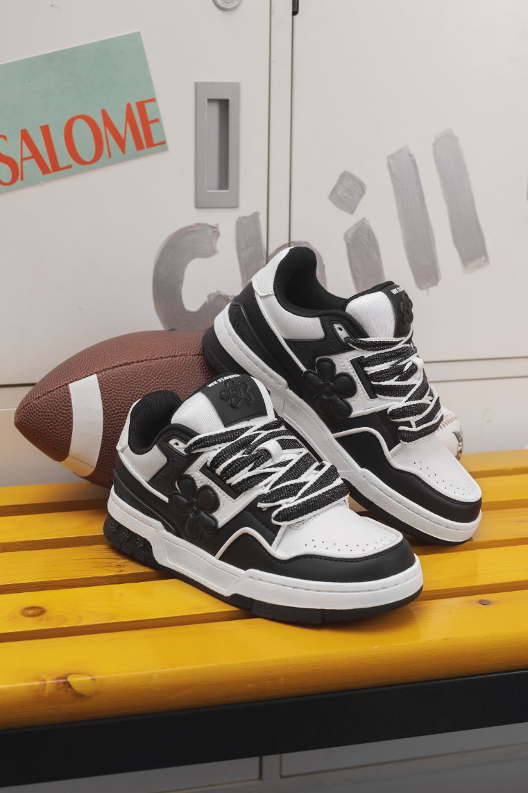 WE FLOWER Board Shoes Panda Color