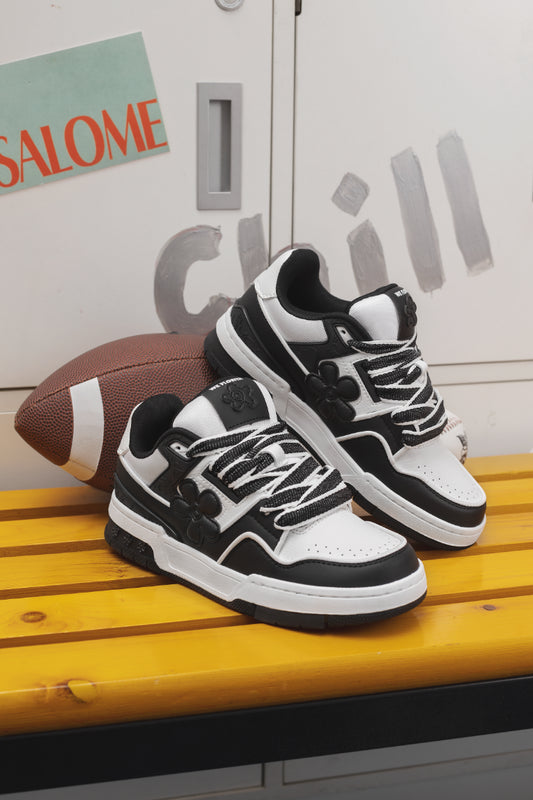WE FLOWER Board Shoes Panda Color