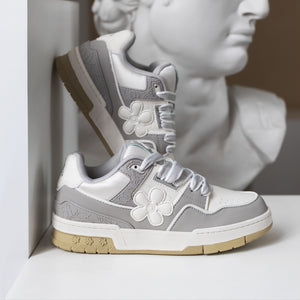 WE FLOWER Board Shoes Elephant Gray