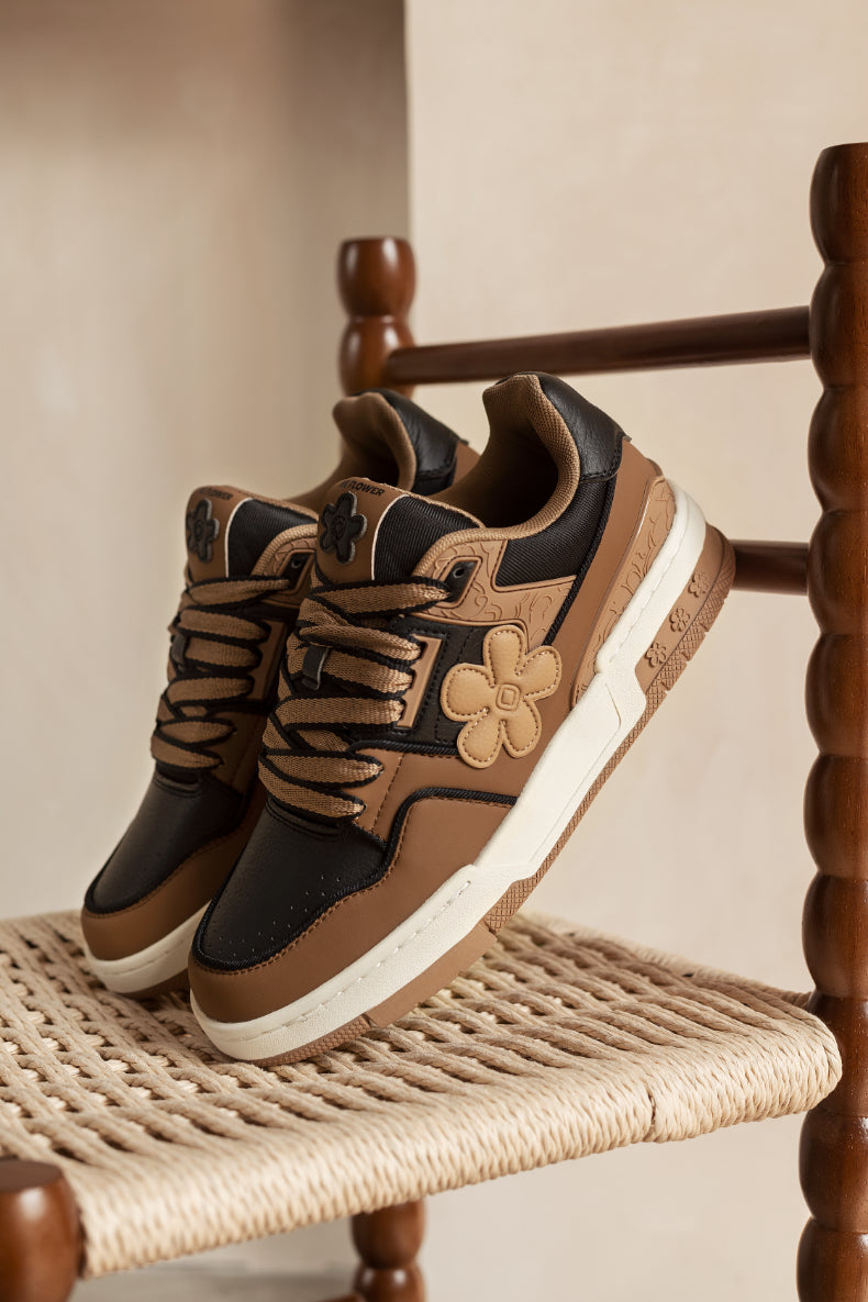 WE FLOWER Board Shoes Moussy Brown