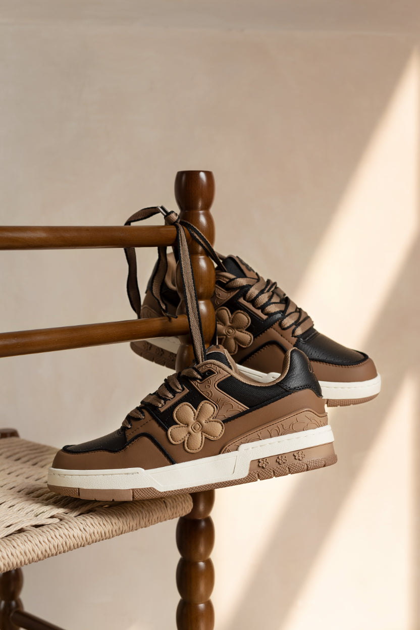 WE FLOWER Board Shoes Moussy Brown