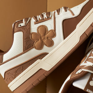WE FLOWER Board Shoes Milk Coffee